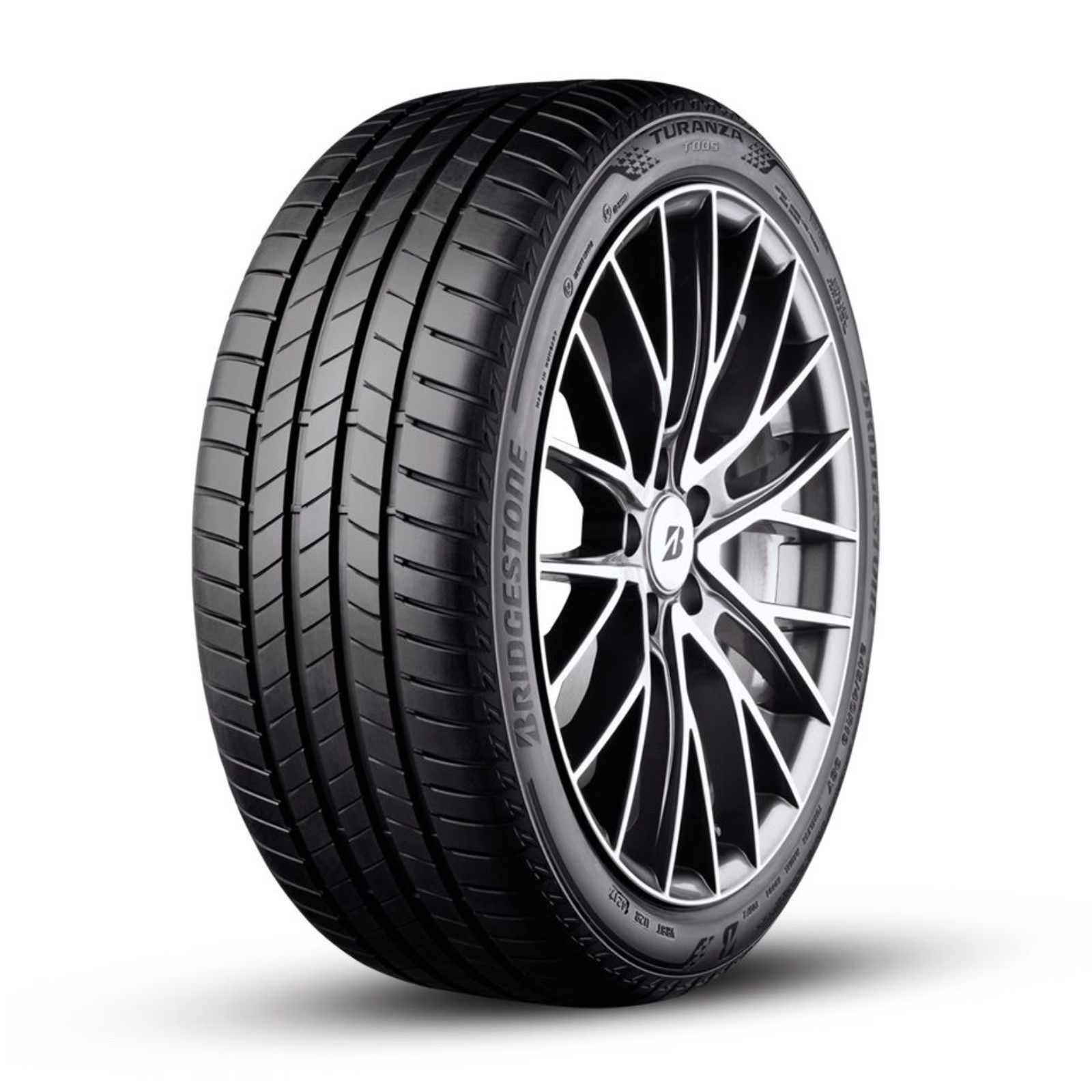 235/45R18