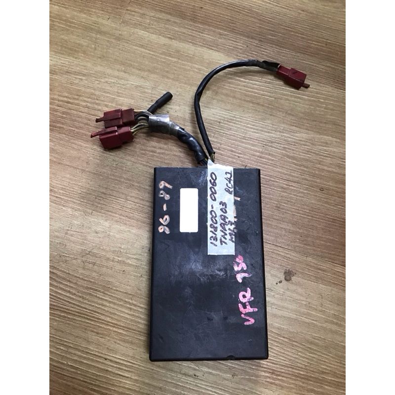 HONDA VFR750 RC42 CDI ECU IGNITER 1986-1989 ( 131800-0060 / TNAA03-ML7 )