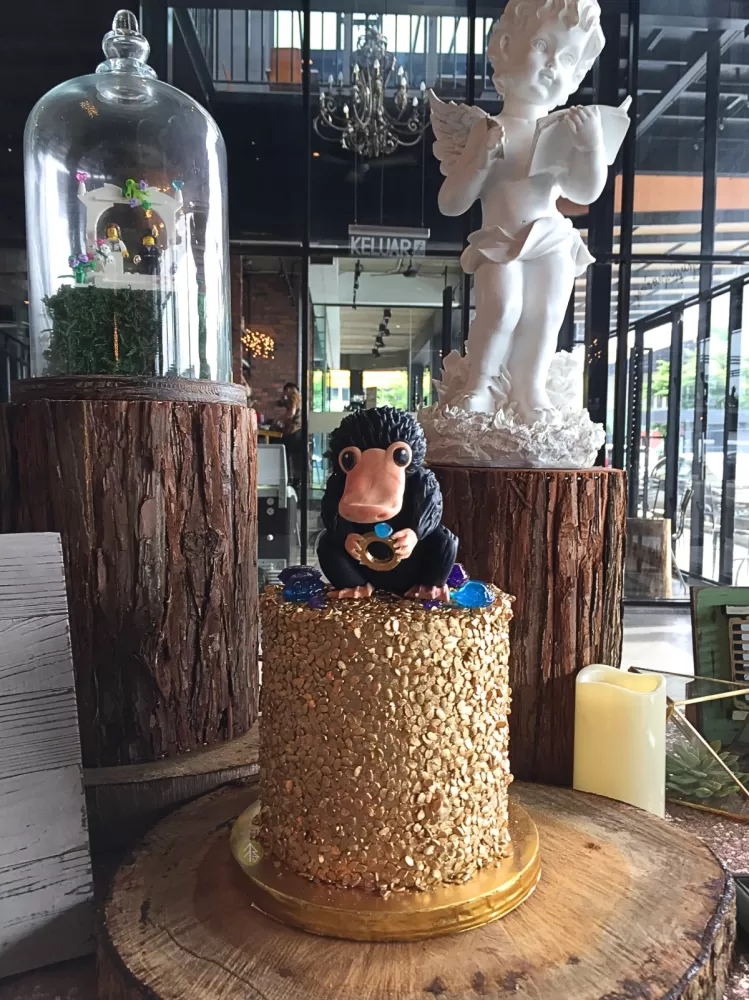 Niffler Fantastic Beast Cake