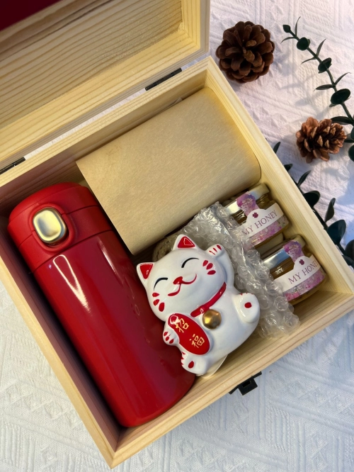 UNIGOLD Teachers Day Mother's Day Gift Set | 320ml Thermos Bottle | Honey | Tea | Rice Milk Soap - UNIGOLD WHOLESALE SDN BHD