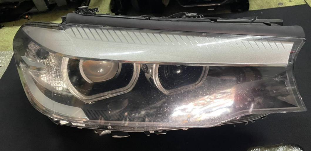 BMW 5 series G30 525i 530i 535i Adaptive Full LED Right Side Headlamp Headlights 8499114-01 - Used Parts