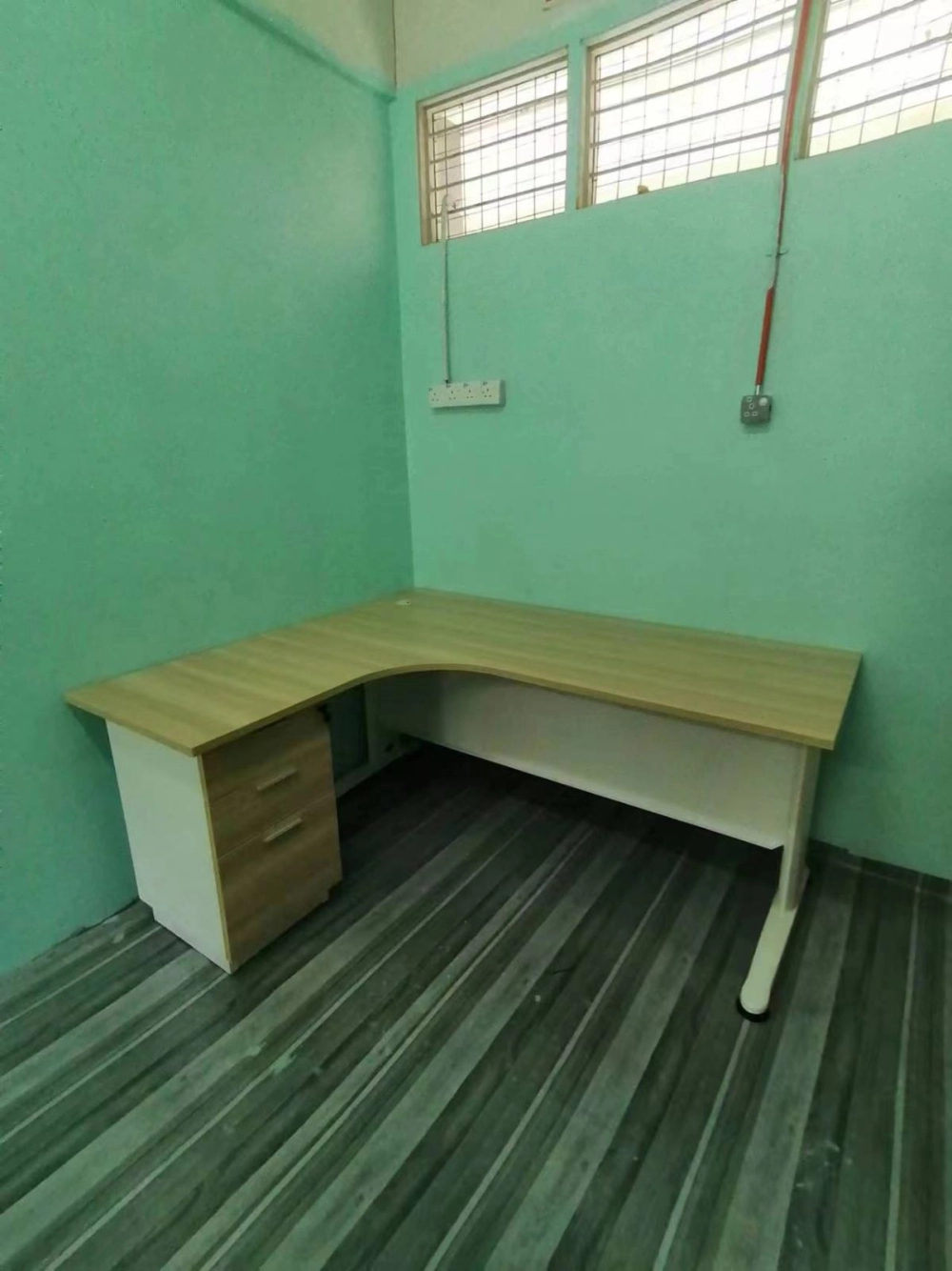 L Shape Executive Manager Office Table | Meja Guru Pejabat Bentuk L | Office Chair Medium Back | Kerusi Pejabat Beroda Cikgu | Modern 3 Seater Office Sofa | Office Furniture | Penang | KL | Perak | Kedah | Pahang | Perlis | Melaka |
