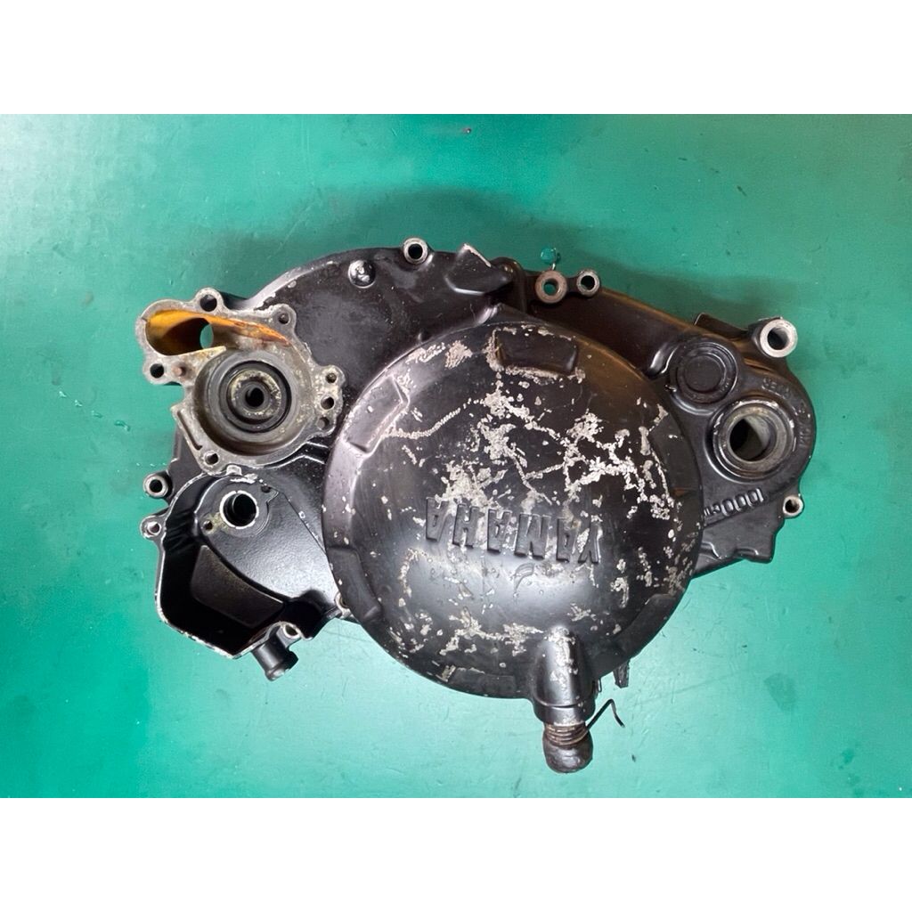 YAMAHA TZR250 1KT COVER CLUTCH & OIL PUMP