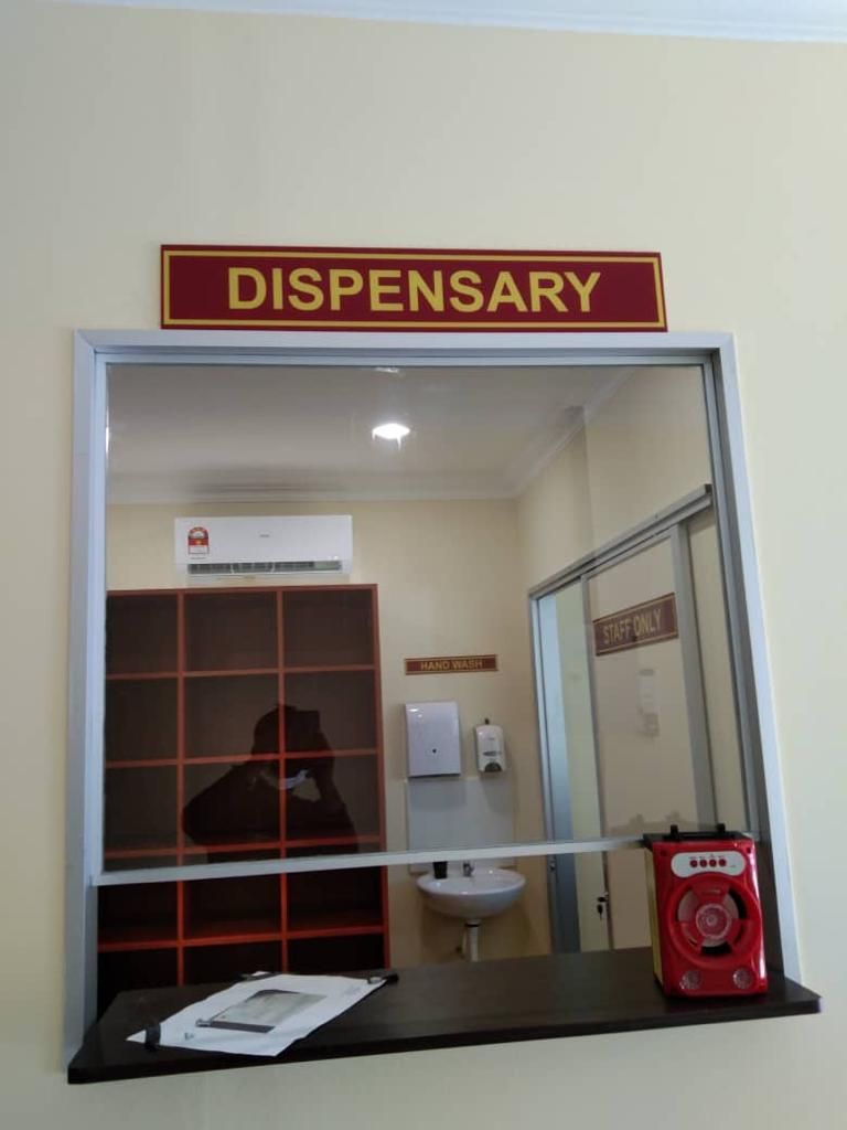 CLINIC ACRYLIC SIGNAGE AT KLANG, SELANGOR