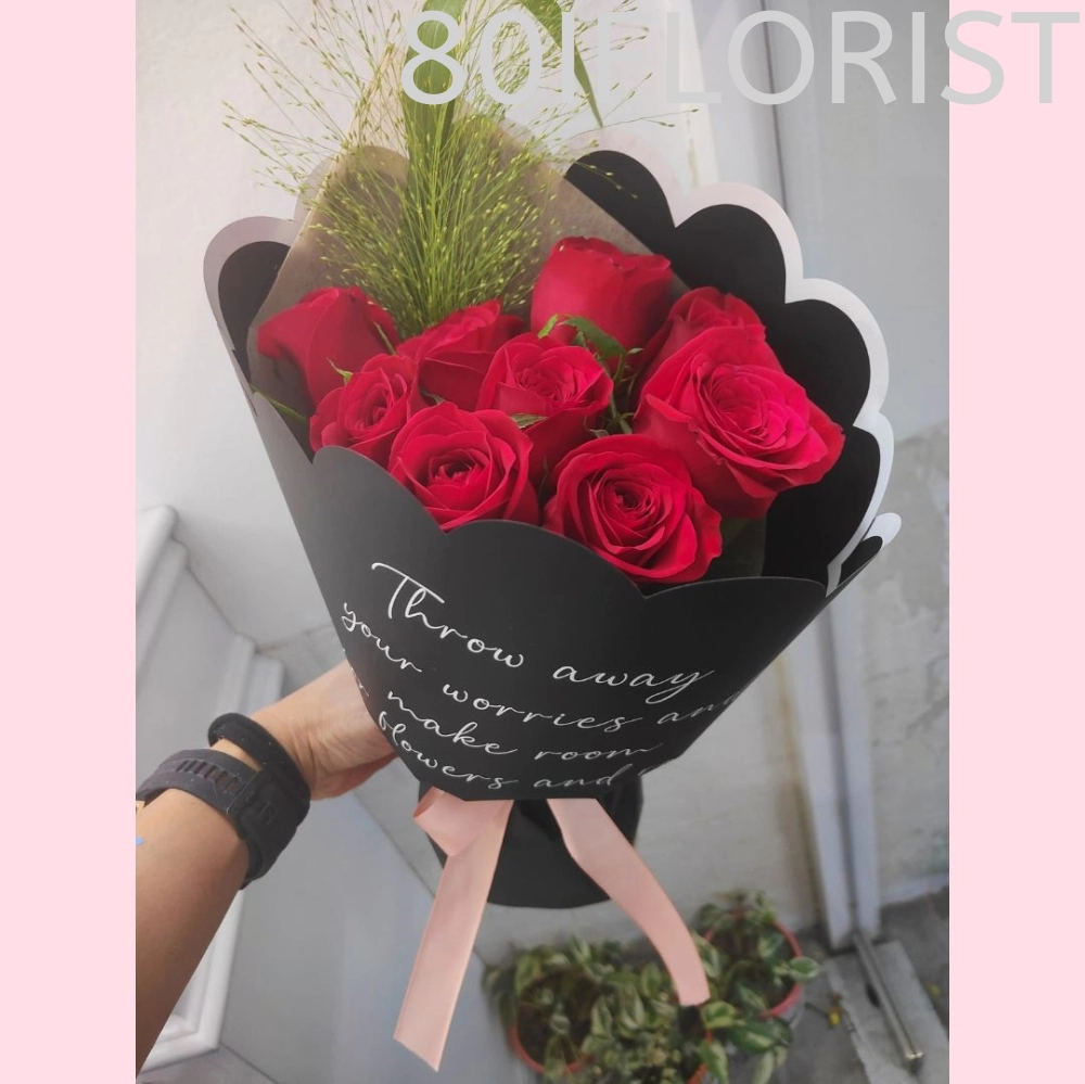 Red Rose Flower Bouquet (10 Stalks)