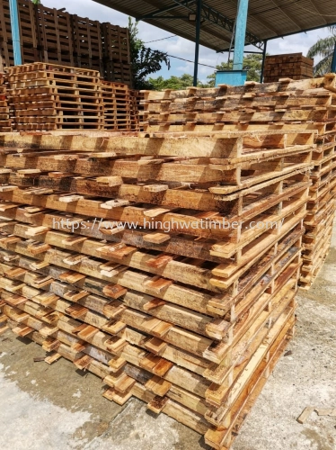 Kayu Pallet  4' x 6'