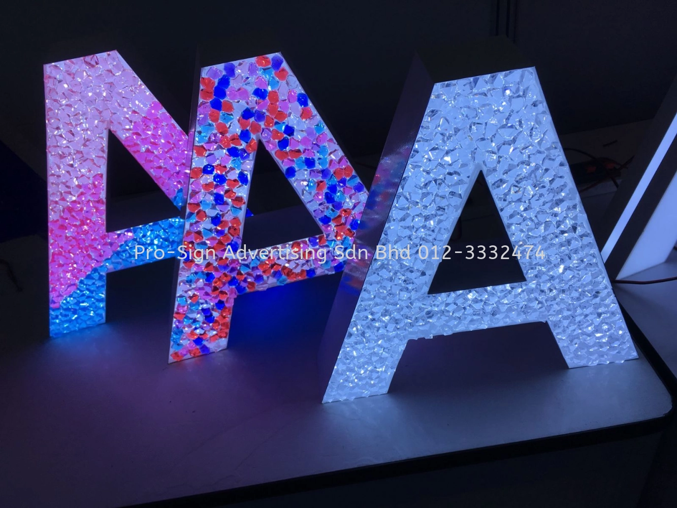 3D RIMLESS FRONT LIT LETTERING