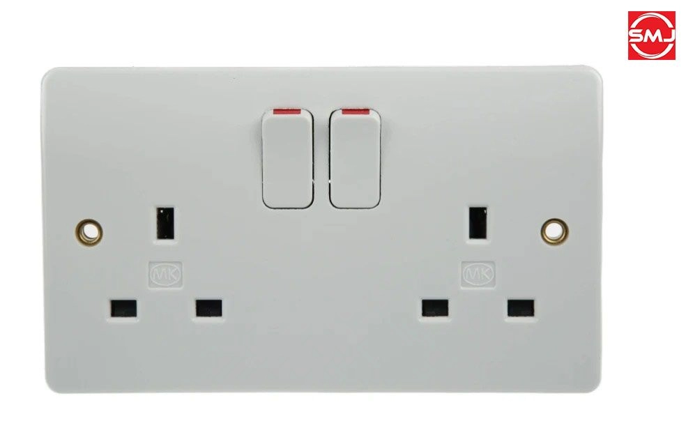 MK E2747SRWHI 13A 2 Gang Switch Socket Outlet (SIRIM Approved)