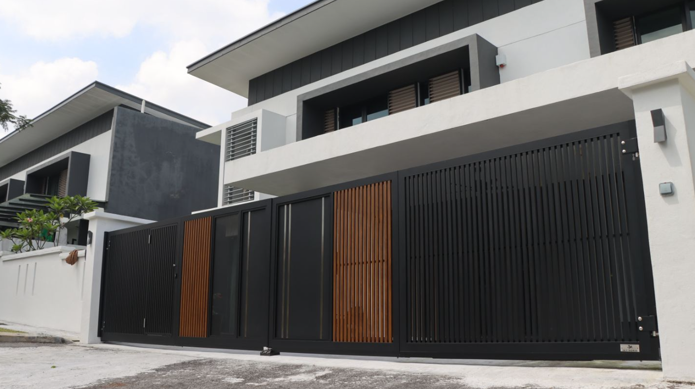 Fully Aluminum Folding Trackless Design and Installation Klang Valley | Malaysia 