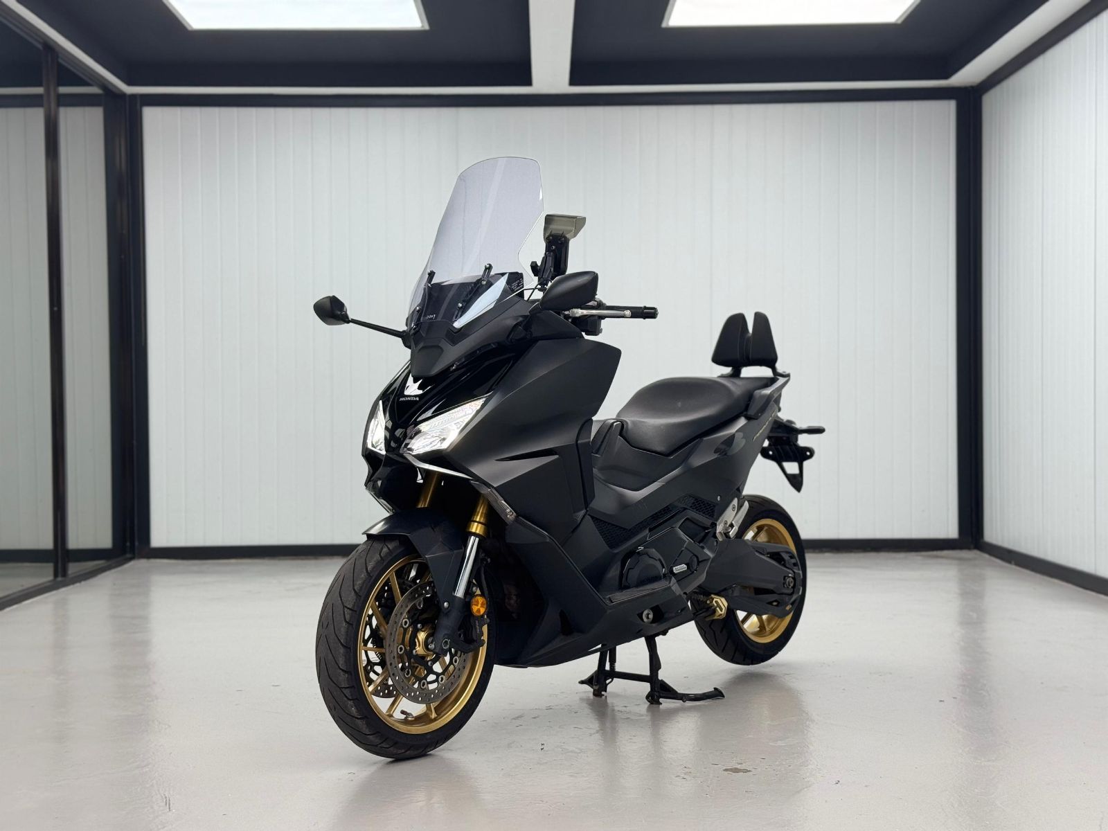 Honda NSS750 FORZA V1