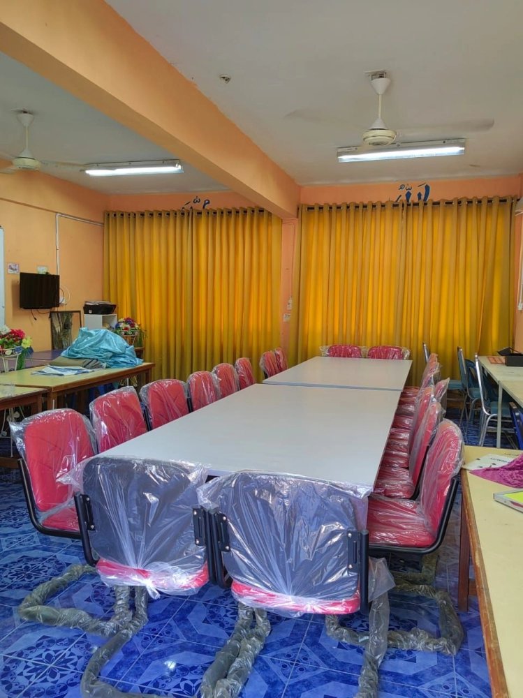 Office Meeting Table for 20 People | Visitor Meeting Chair | Deliver to Sekolah | Penang | Kulim Lunas | Kepala Batas | Sungai Petani | Ipoh | Slim River | Tanjung Malim | Teluk Intan | Shah Alam | Johor Bahru