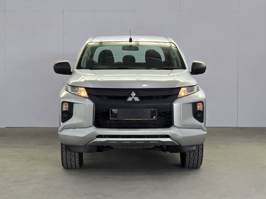 2020 MITSUBISHI TRITON VGT DUAL CAB 4X4 2.4 MANUAL key