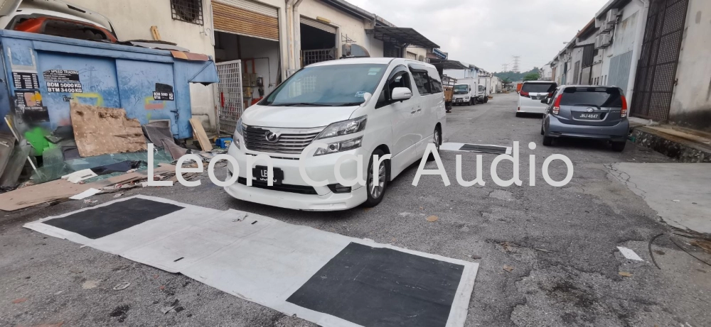 Toyota Vellfire Alphard anh20 OEM 10" fhd 2ram 32gb 8core DSP Wifi GPS USB 360 3D Panaromic DVR Player