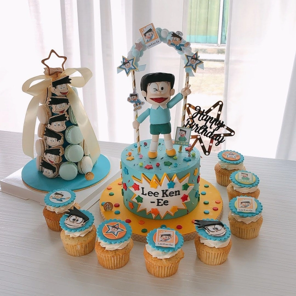 Suneo Doraemon Cake Macaron Set