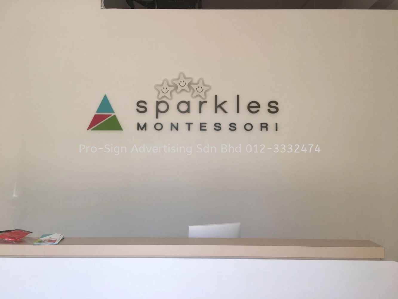 EG BOX UP BACKDROP SIGN (SPARKLES MONTESSORI, PJ, 2018)