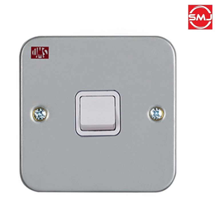 UMS 211M-1W 1 Gang 1 Way Metalclad Switch (SIRIM Approved)