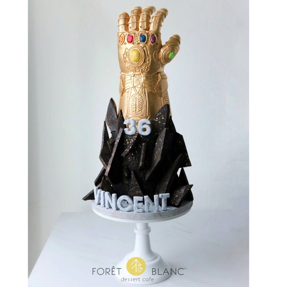 Avengers Thanos Hand Cake