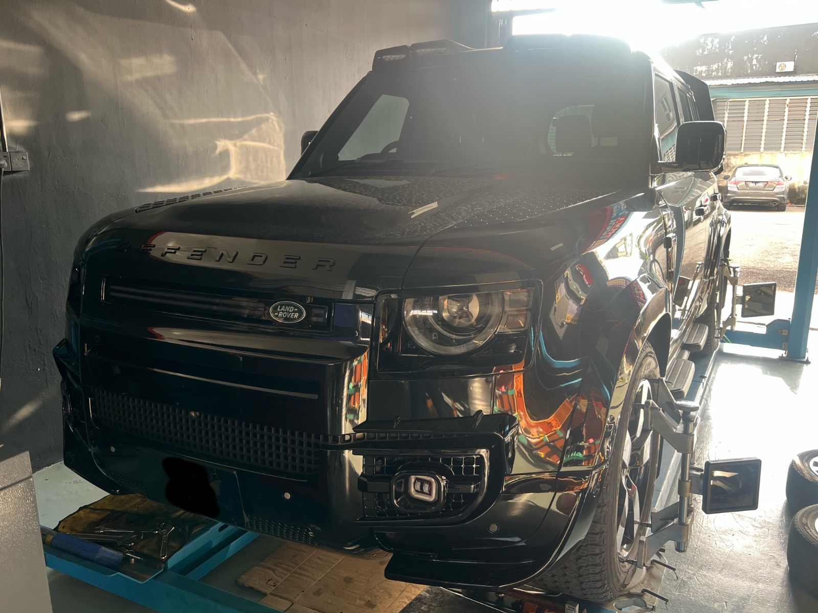 Land Rover Defender 3D Alignment (Specialist)