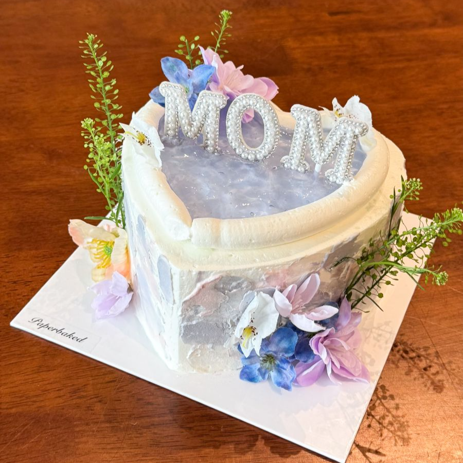 Heart Shape Pond Garden Cake Design