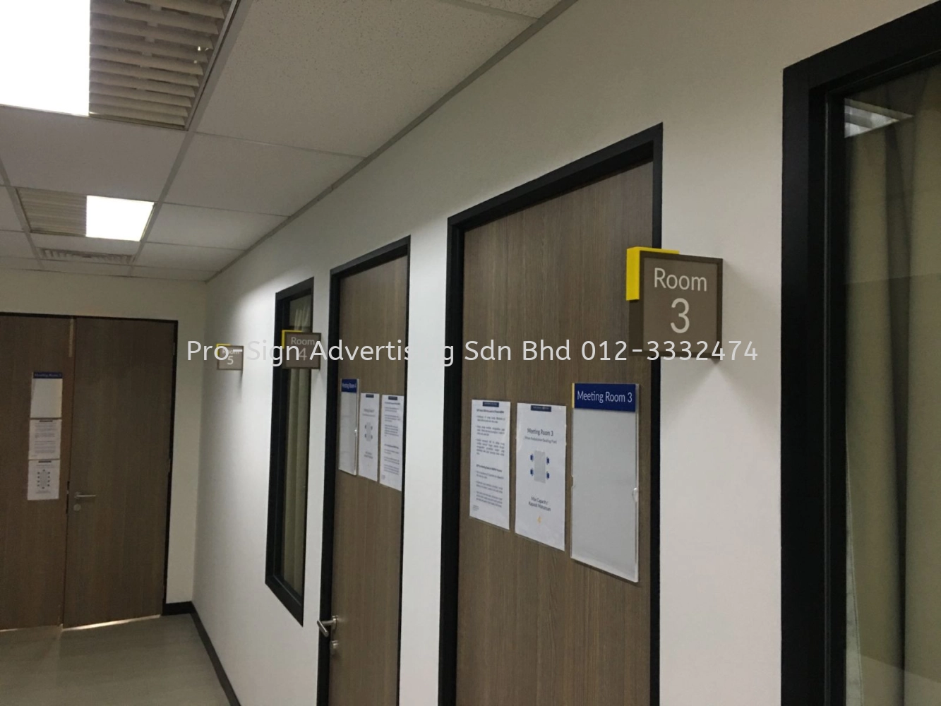 CANTILEVER ACRYLIC BOX SIGNAGE (MEETING ROOM, 2020, KL)