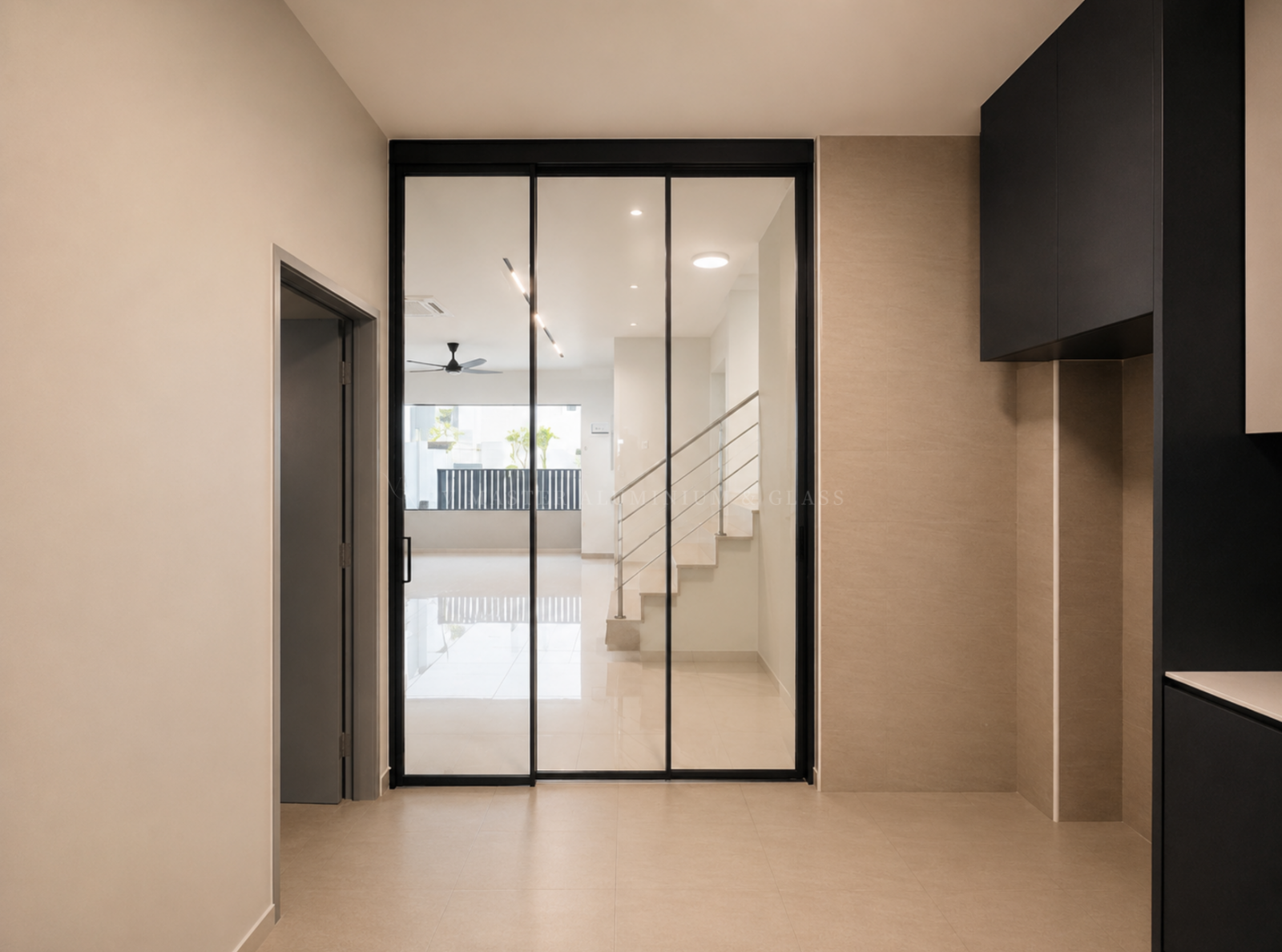 SLIMTAG DOOR