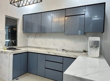 4G Glass/Aluminium Kitchen Cabinet