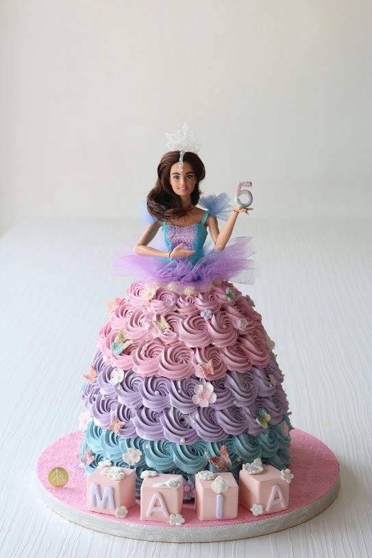 Barbie Cake