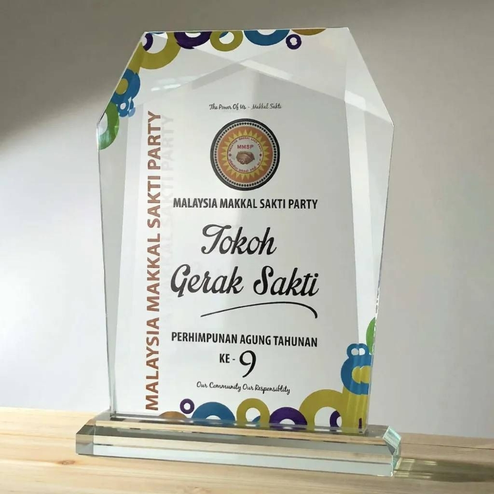 3088 - Exclusive Crystal Plaque