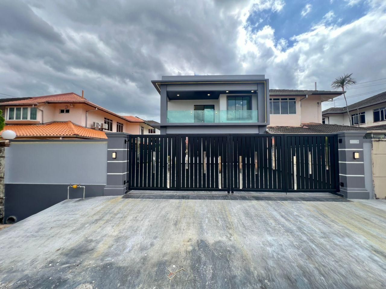[FOR SALES] Taman Perling Double Storey Semi Detached House 5bed Fully Renovated Johor Bahru
