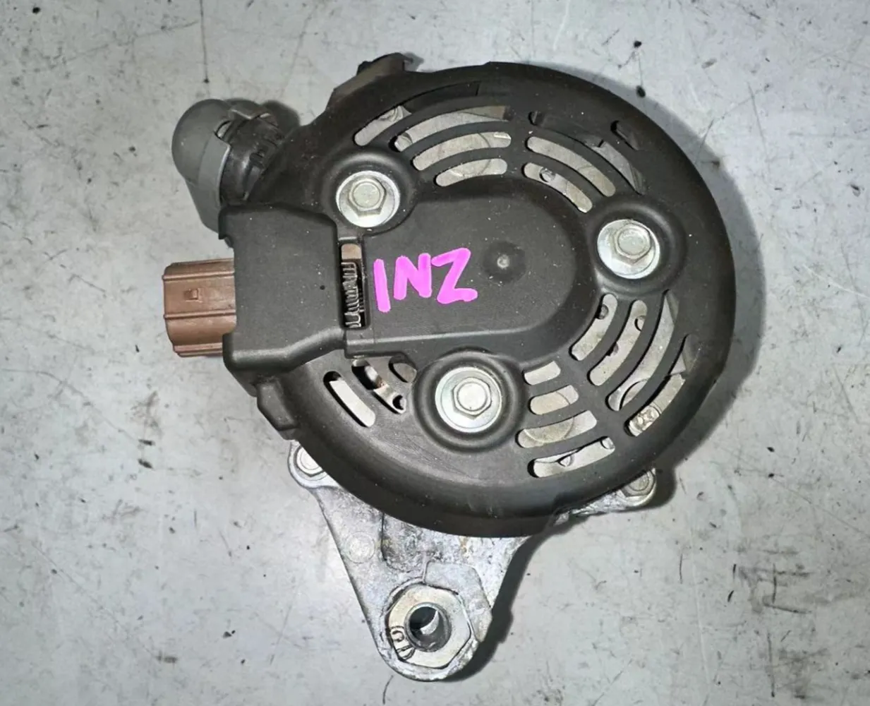 TOYOTA BELTA VIOS NCP93 ALTERNATOR