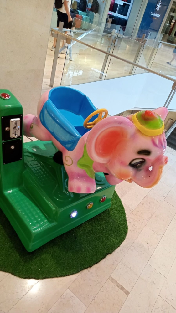 ELEPHANT KIDDIE RIDE