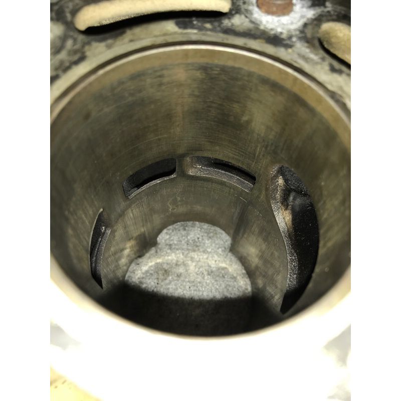 YAMAHA TZR2RH CYLINDER ENGINE / PISTON (SIDE 57mm)