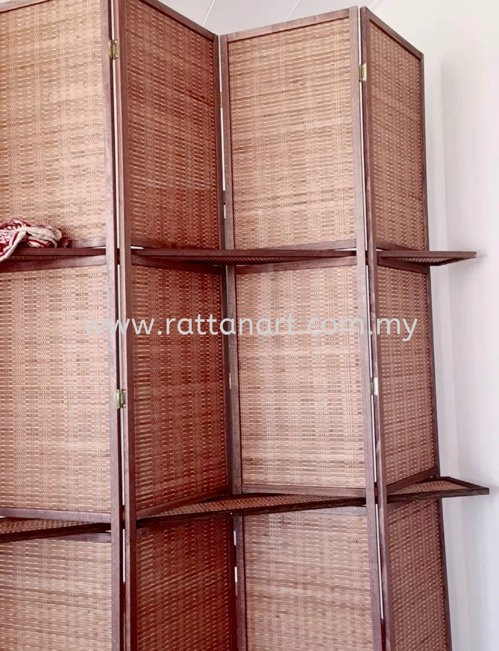 WOODEN RATTAN PARTITION WITH SHELF