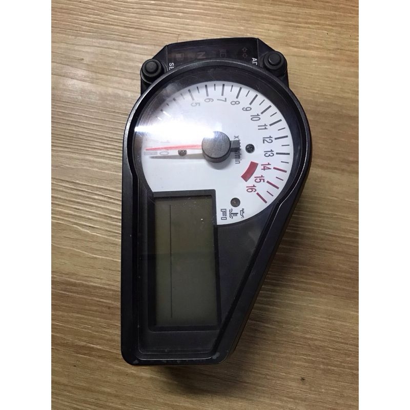 SUZUKI GSX-R 750 K1 K2 SPEEDOMETER 2001-2002