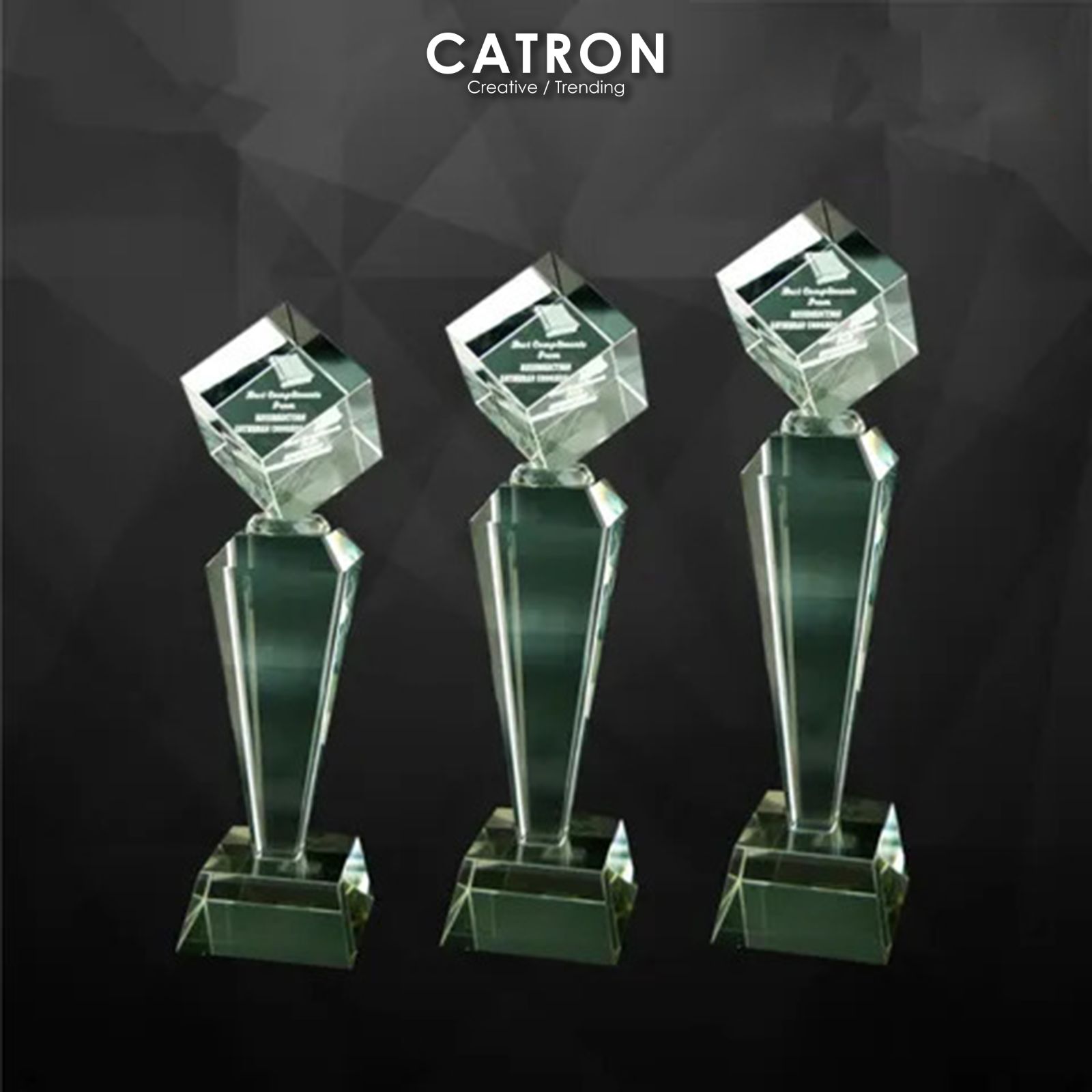 9098 - CRYSTAL TROPHY