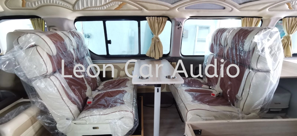 Cam Foton Hiace 2.5 Turbo Diesel Campervan - Thai Design 