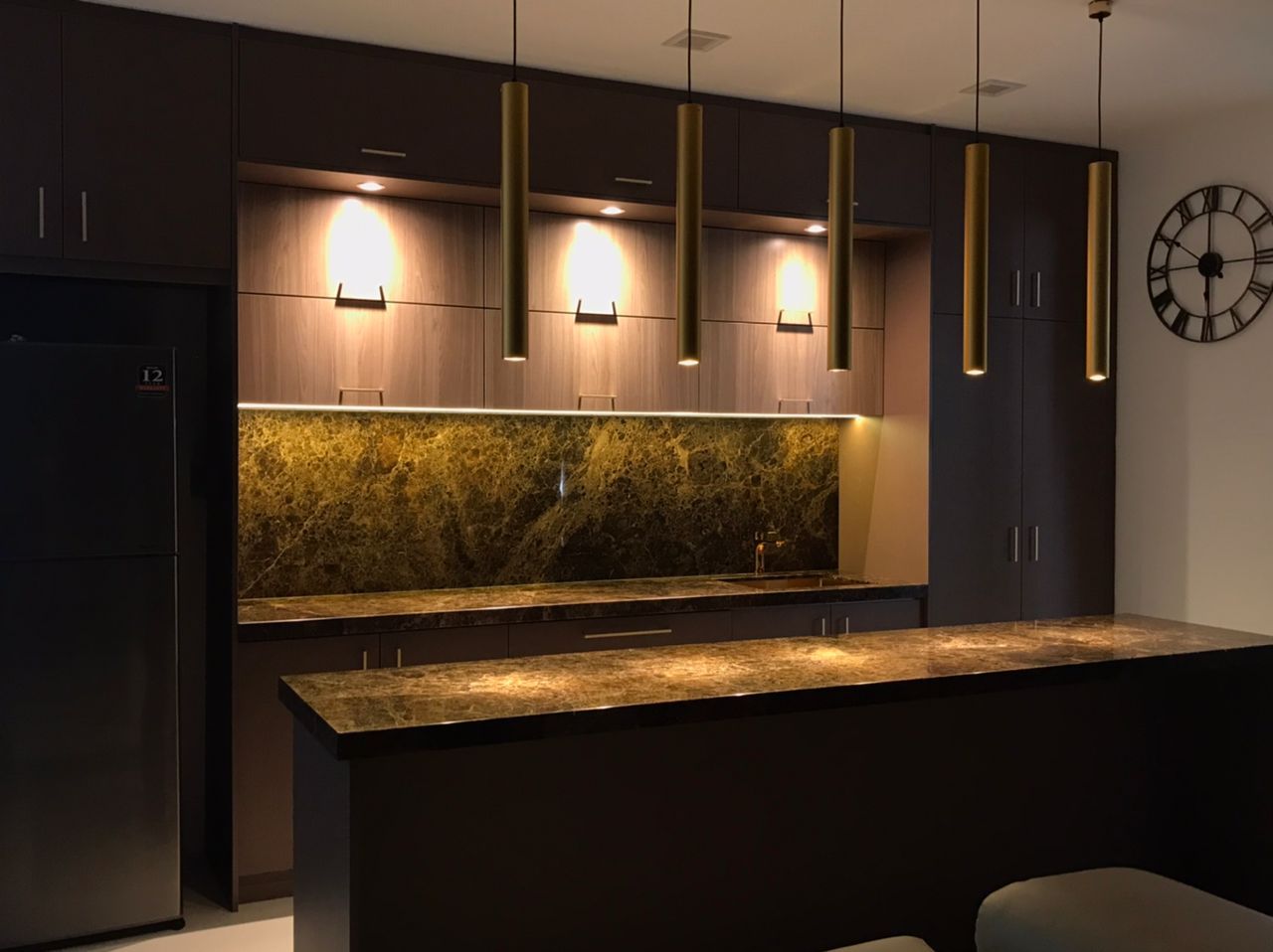 LAMINATED ISLAND TABLE | KITCHEN AT MERU | BATANG KALI | KOTA DAMANSARA 