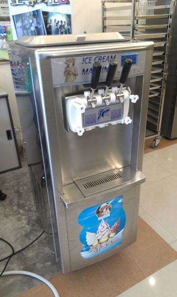 Standing Ice Cream Machine (Soft Serve) / Mesin Ais Krem Berdiri (Lembut) Ice Cream Maker  Johor Bahru JB Malaysia Supply, Supplier, Supplies | Xuan Huat Food Equipment Sdn Bhd