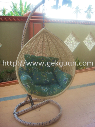 HC 004 - IRON FRAME HANGING CHAIR