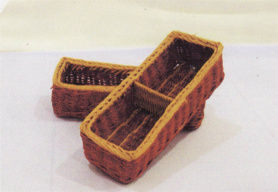 BAS 016 - RATTAN NAME CARD HOLDER