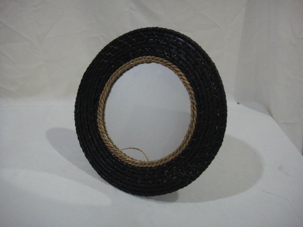 BAS 030 - RATTAN FRUIT PLATE BAS 031 - RATTAN DESK MIRROR