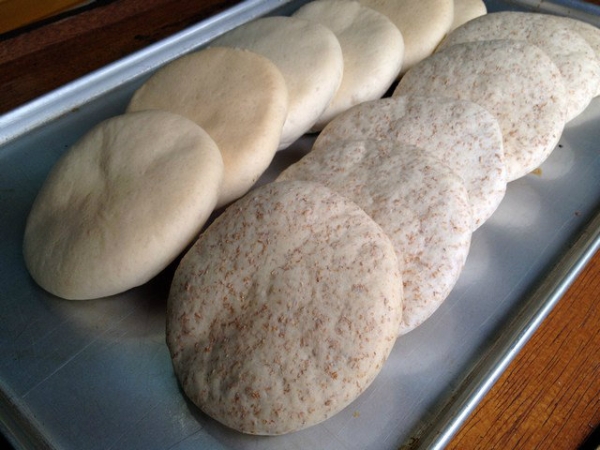 Pitta Bread Breads and Buns Kuala Lumpur (KL), Malaysia, Selangor Supplier, Manufacturer, Wholesaler, Exporter | Tat Bakery Sdn Bhd