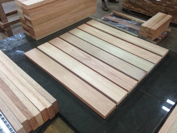 Durian Pachinko Frame Solid S4S , E4E Wood Moulding Malaysia, Johor. Manufacturer, Supplier, Supply, Exporter | Industri Perkayuan Peserai (M) Sdn Bhd