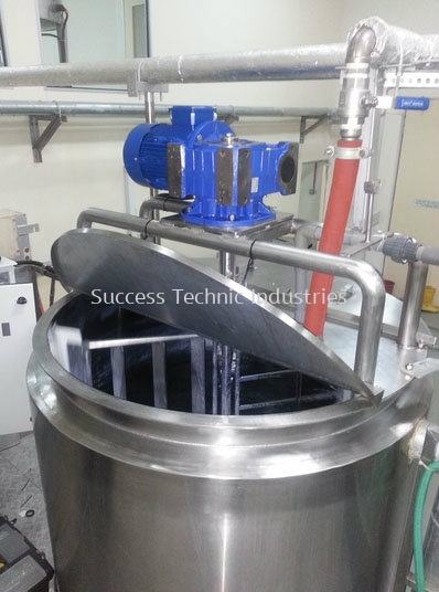 Gate Stirrer Inside Tank BT200S Slow Speed Gate Stirrer Tank for Detergent/Shampoo Lab/Production Seri Kembangan, Selangor, Malaysia Fabrication Supplier Supply Manufacturer | Success Technic Industries