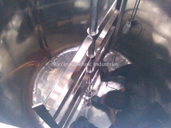 Dyna-Stream BT200 Homogenizer/Emulsifier/Disperser/Mixing Jet BT200-BT200B Dyna-Stream 20 - 1000 Liter Top/Bottom Entry Industry Homogenizer Seri Kembangan, Selangor, Malaysia Fabrication Supplier Supply Manufacturer | Success Technic Industries