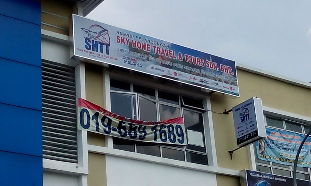 SKY HOME & TOURS SDN.BHD LIGHTBOX SIGNAGE