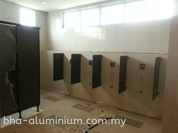  URINAL DIVIDER PANEL Tandas Sistem Kubikel Johor Bahru (JB), Malaysia, Senai Supplier, Suppliers, Supply, Supplies | BHA Aluminium & Glass Sdn Bhd