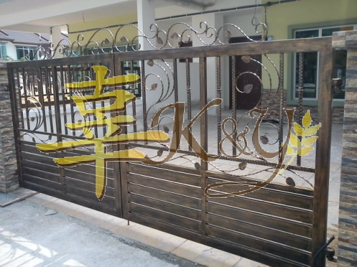 Mild Steel Main Gate with Wrought iron Flowers (Folding/Swing)