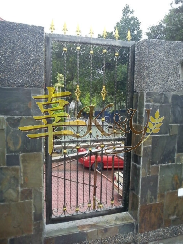 Wrought iron Main Gate (Folding/Swing)