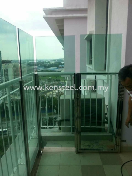 SS304 Glass fencing_025 Stainless steel Glass fencing Seri Kembangan, Selangor, Kuala Lumpur, KL, Malaysia. Supplier, Suppliers, Supplies, Supply | Kensteel